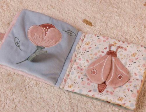Libro blandito de actividades Mariposa, Little Dutch - Imagen 5