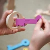 Llaves de madera enhebrar, TickiT - Imagen 2